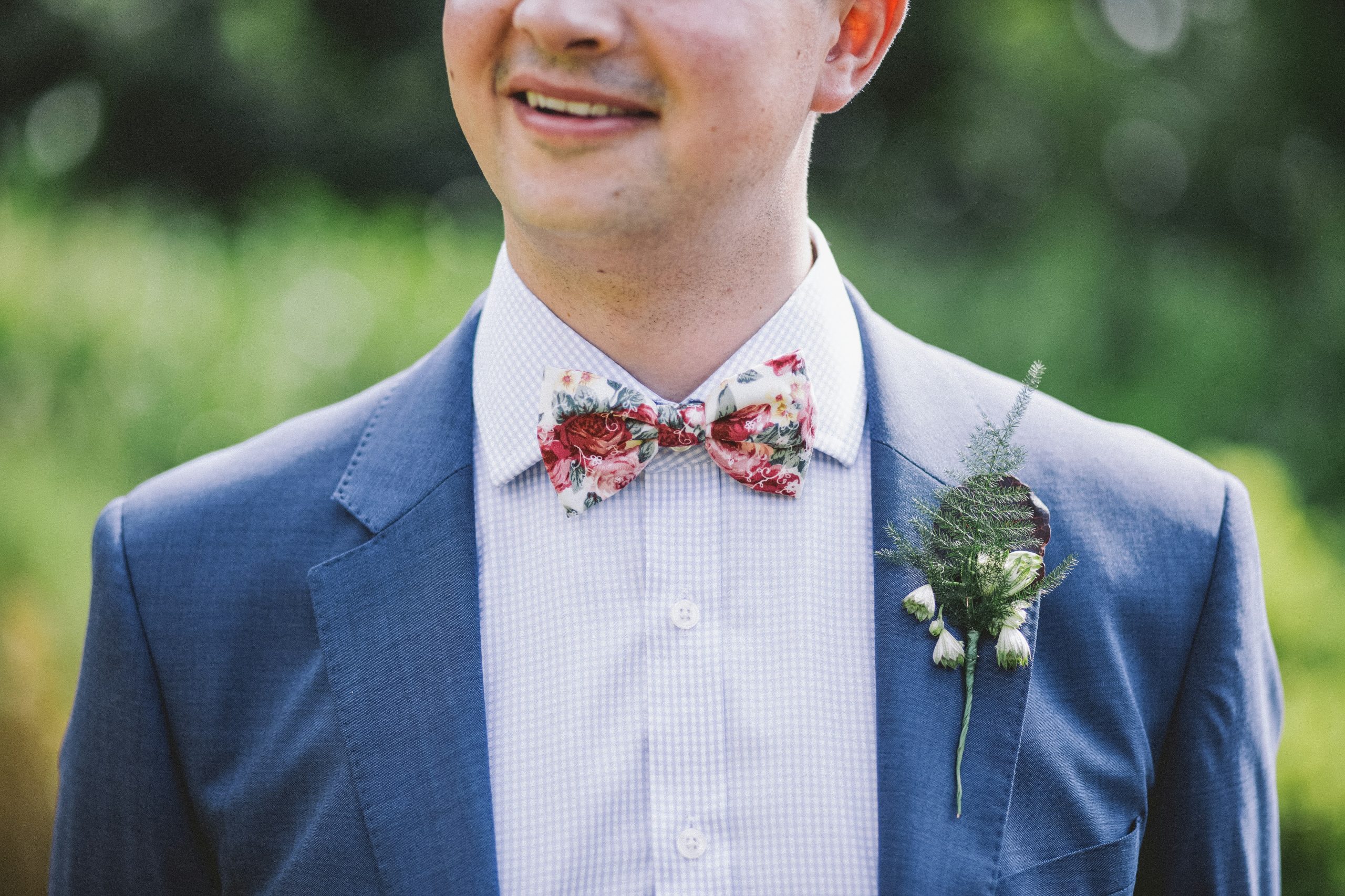 Best man holding a microphone at a wedding reception
